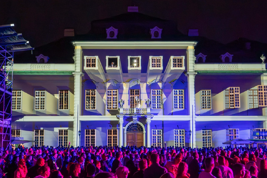 Residenzschloss Ludwigsburg, Open-Air-Konzert im Ehrenhof